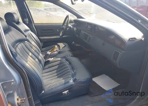 1992 Buick Roadmaster Estate z USA, uszkodzony, nr VIN 1G4BR8371NW404852